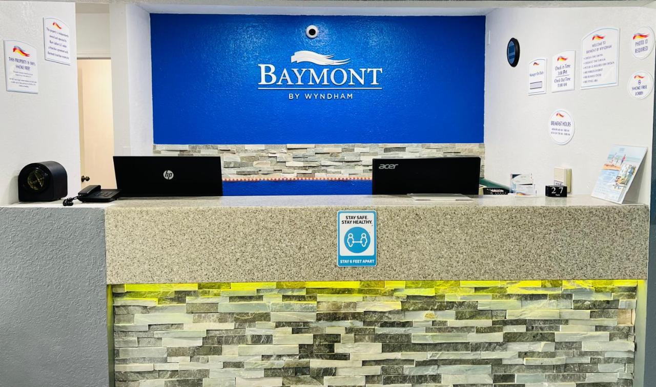 Baymont By Wyndham La Crosse/Onalaska Exterior photo